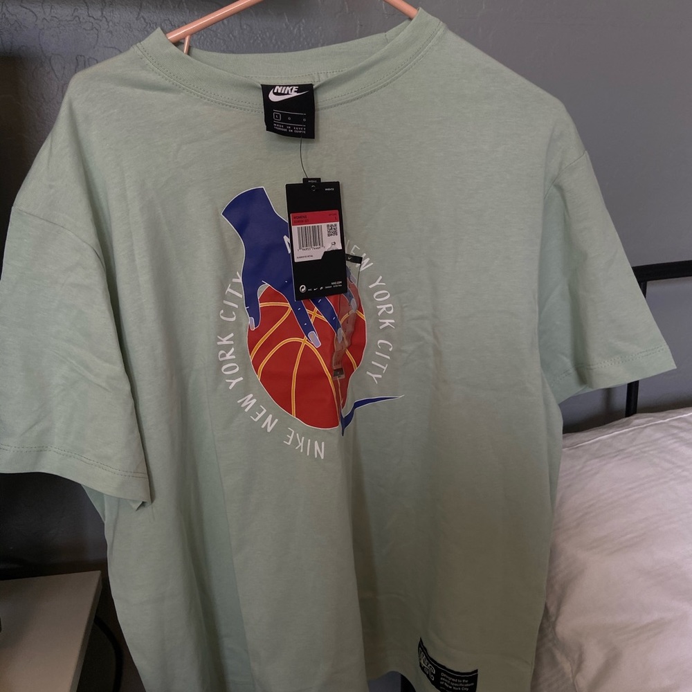 Nike tshirt